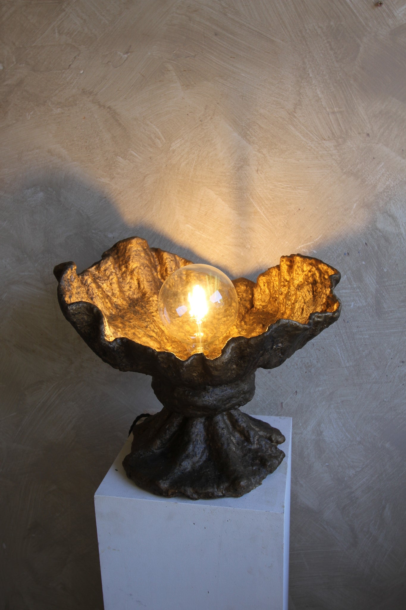 ‘To be seen’ Exposed Drape Lamp