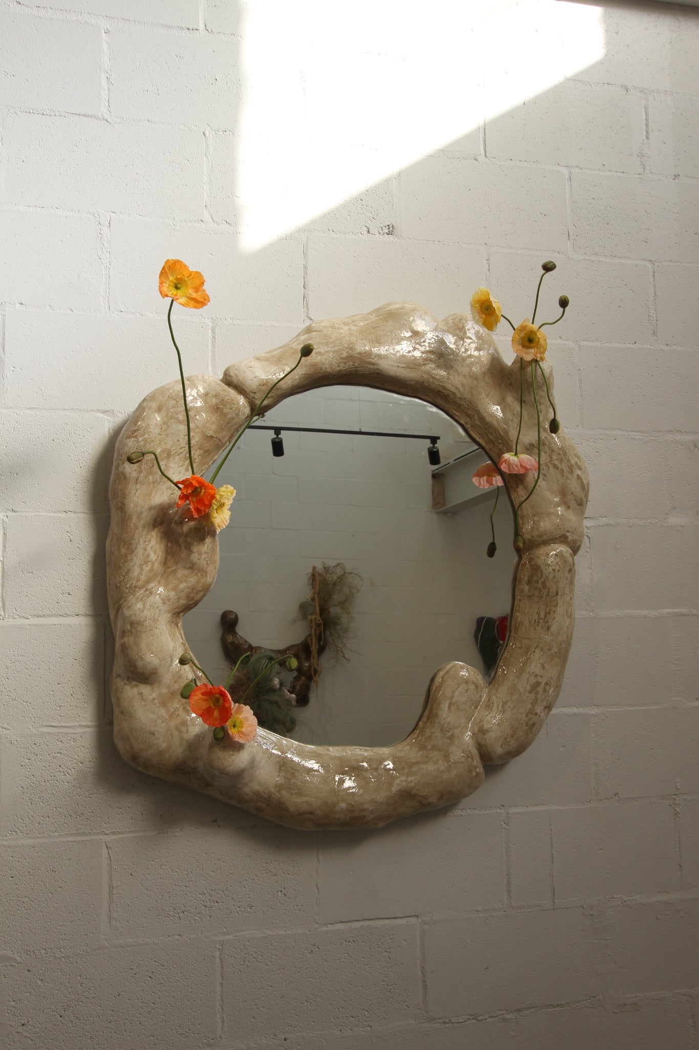 Dia Reflection Vessel Mirror