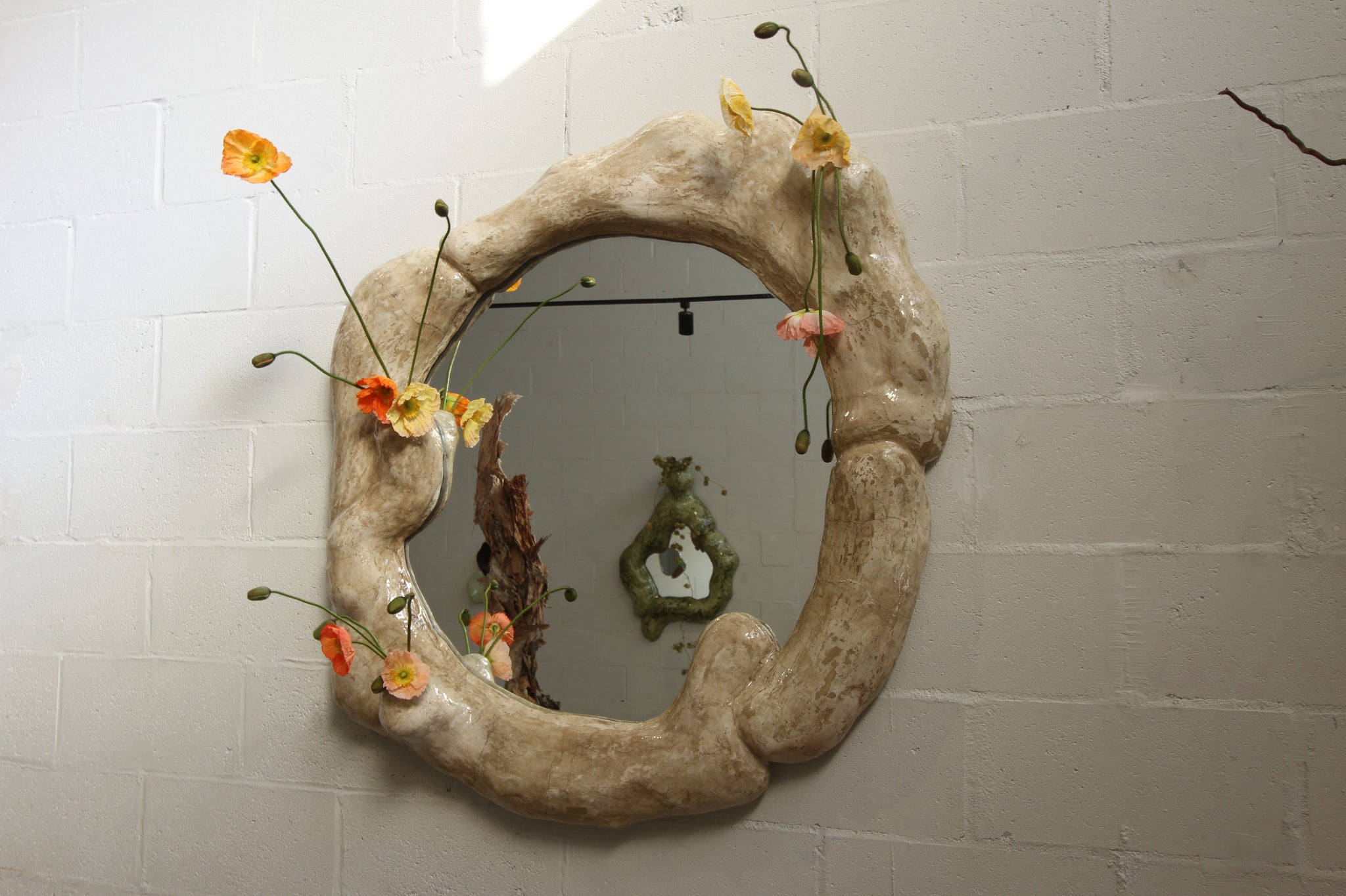 Dia Reflection Vessel Mirror