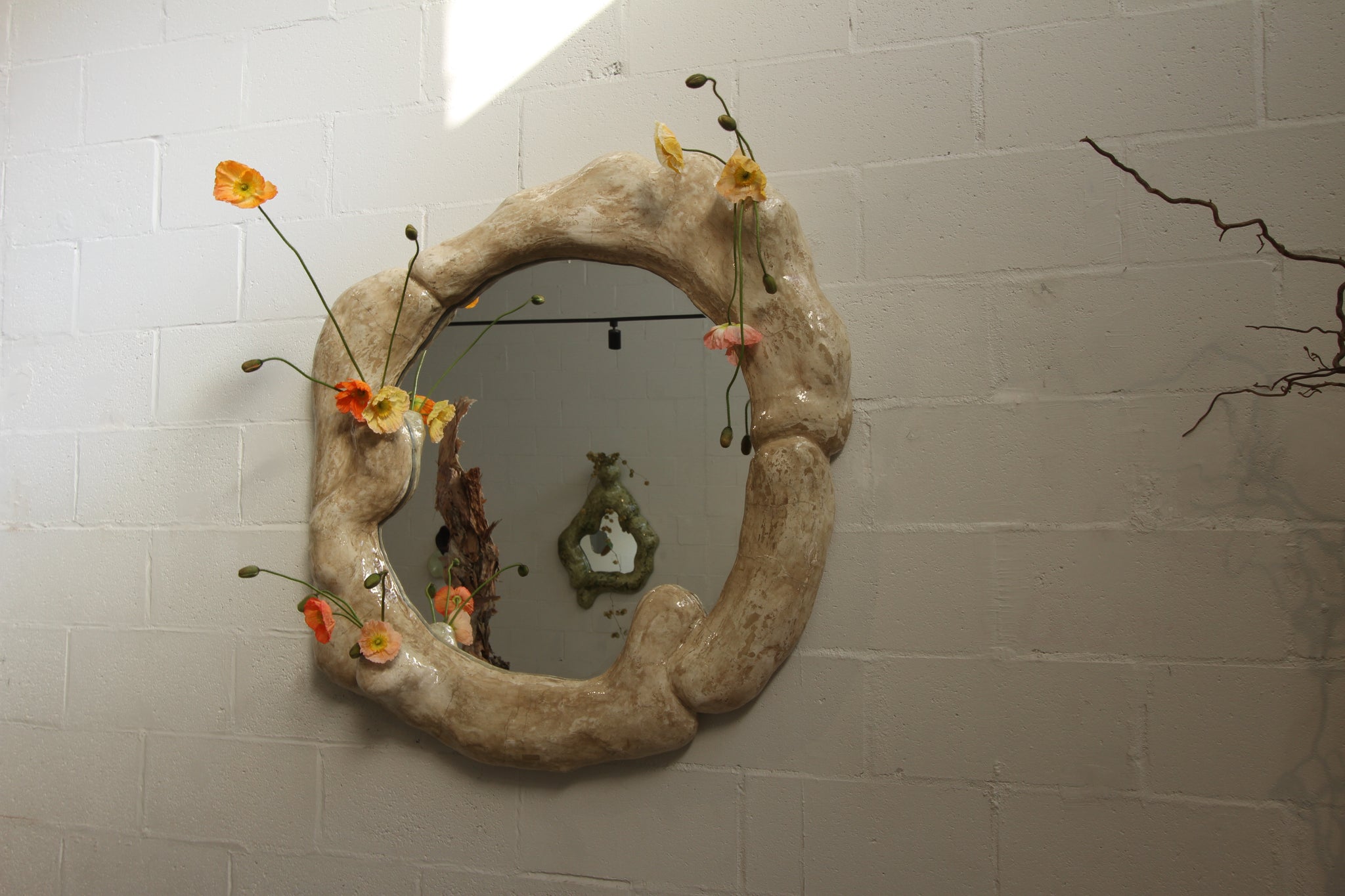 Dia Reflection Vessel Mirror